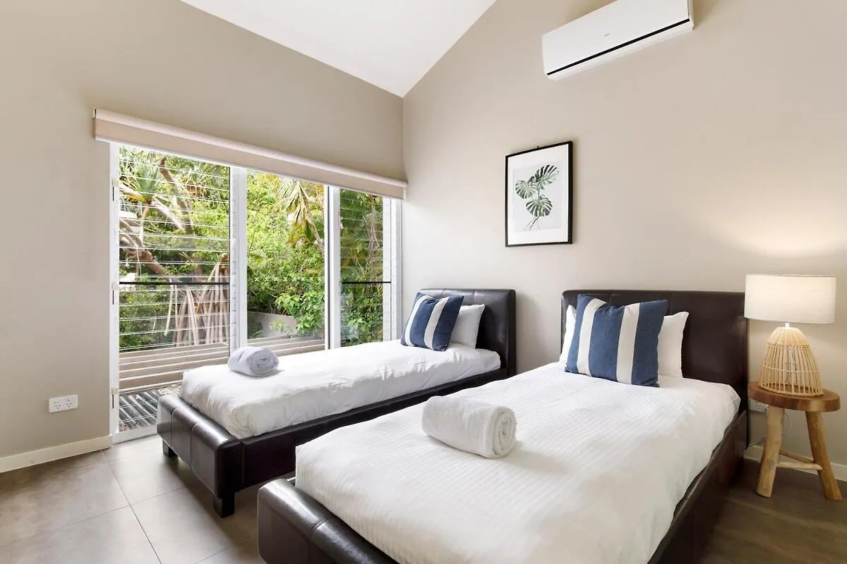 Vila Prime Location, Views & Sunsets, Walk To Hastings Noosa Heads